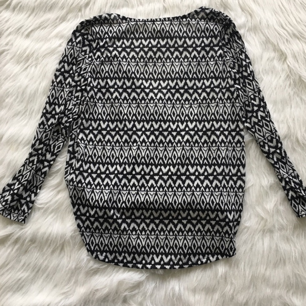 H&M Geo Print - Picture 2 of 3